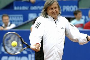 Ilie Năstase, locul 9 într-un top al celor mai buni tenismeni din toate timpurile